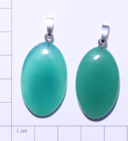 Chrysopras-Anhänger, Cabochon