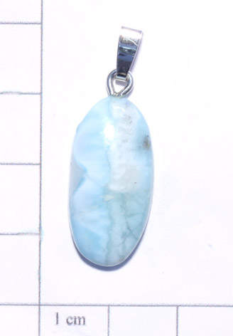 Larimar-Anhänger, Trommelstein