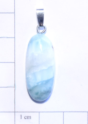 Larimar-Anhänger, Trommelstein