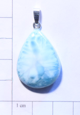 Larimar-Anhänger, Trommelstein